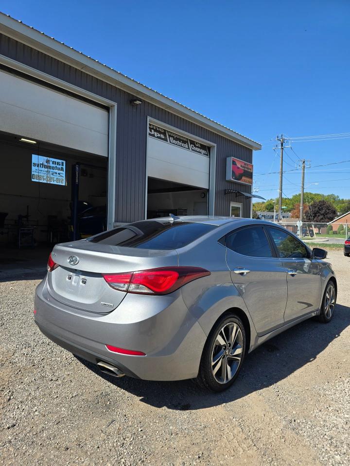 2014 Hyundai Elantra 4dr Sdn Auto Limited w/Navi - Photo #6