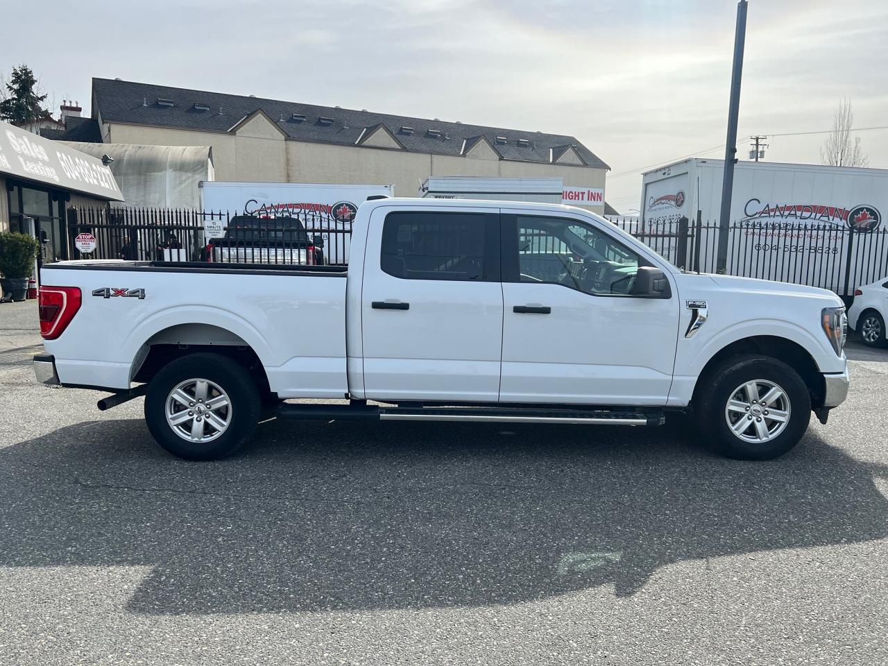 2023 Ford F-150 XLT Photo8