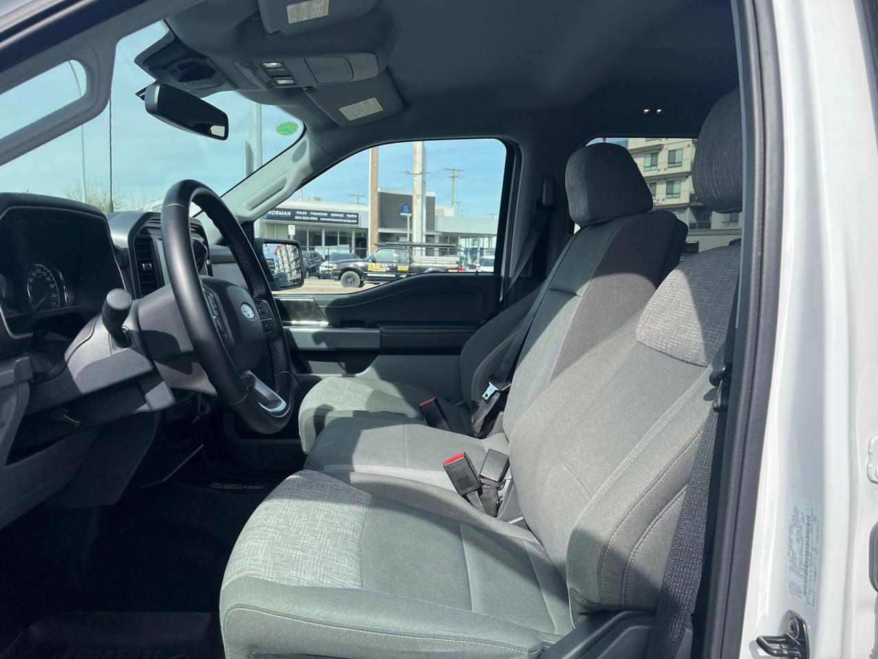 2023 Ford F-150 XLT Photo11