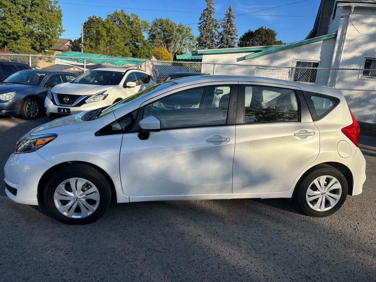 2019 Nissan Versa Note S, Hatchback, Back-Up-Camera, Low Kms. - Photo #4
