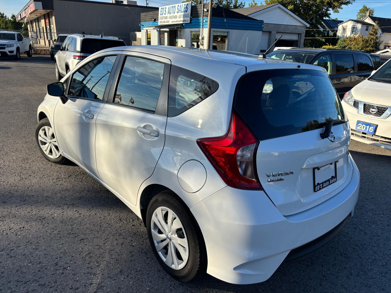 2019 Nissan Versa Note S, Hatchback, Back-Up-Camera, Low Kms. - Photo #5