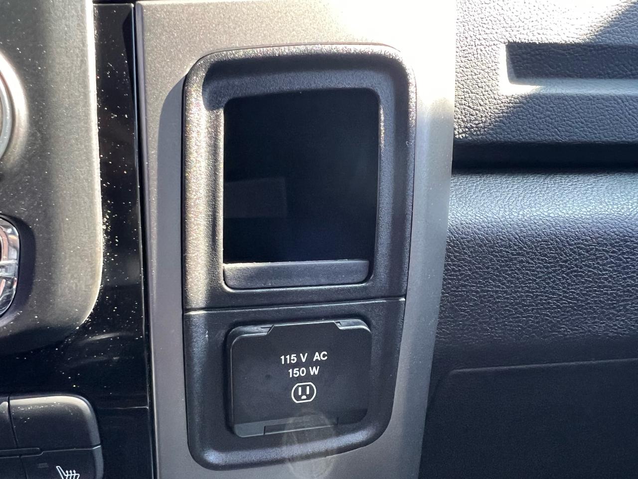 2014 RAM 1500 SPORT 5.7 HEMI 4x4 Photo26