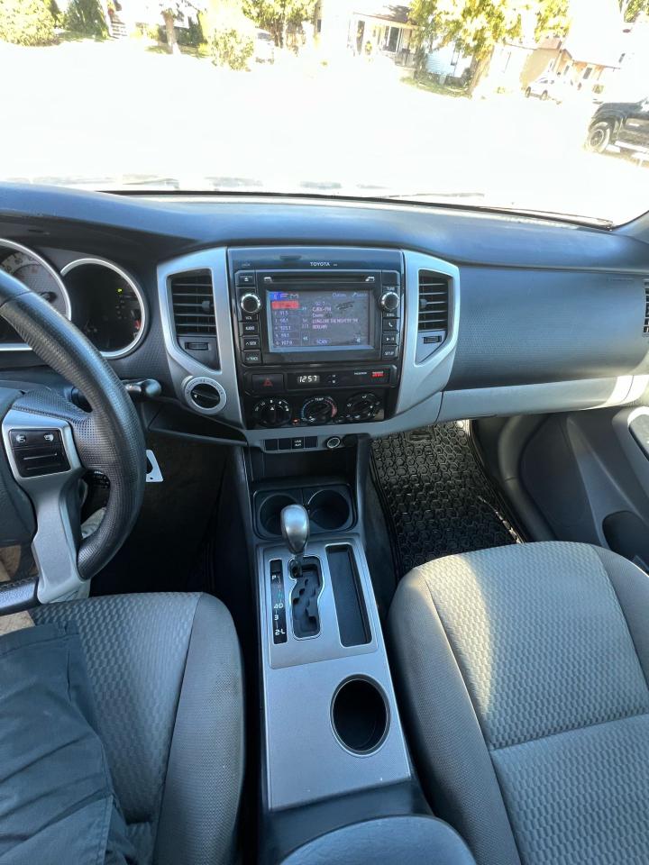 2013 Toyota Tacoma  - Photo #10