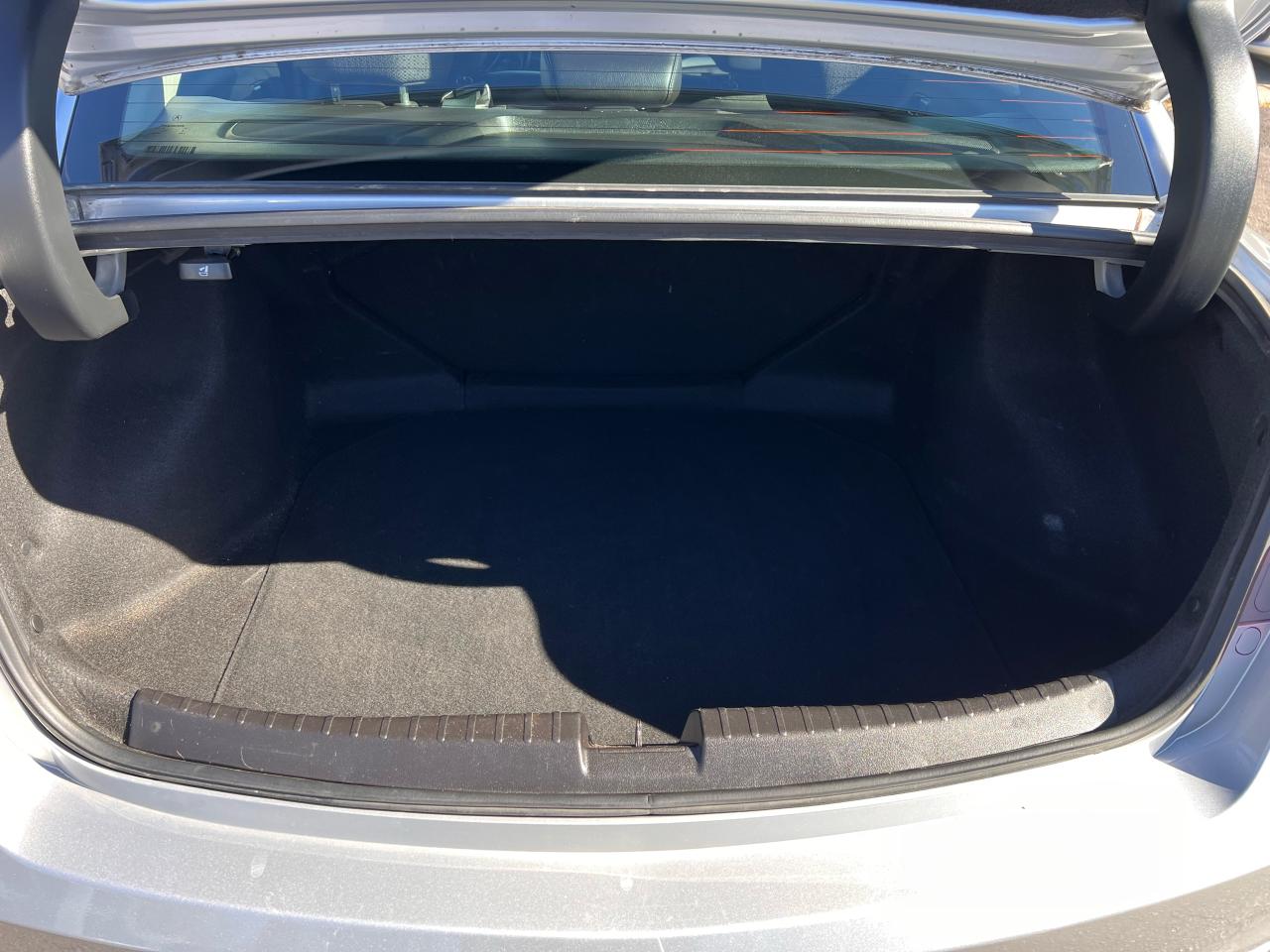 2013 Acura ILX 4dr Sdn Photo43