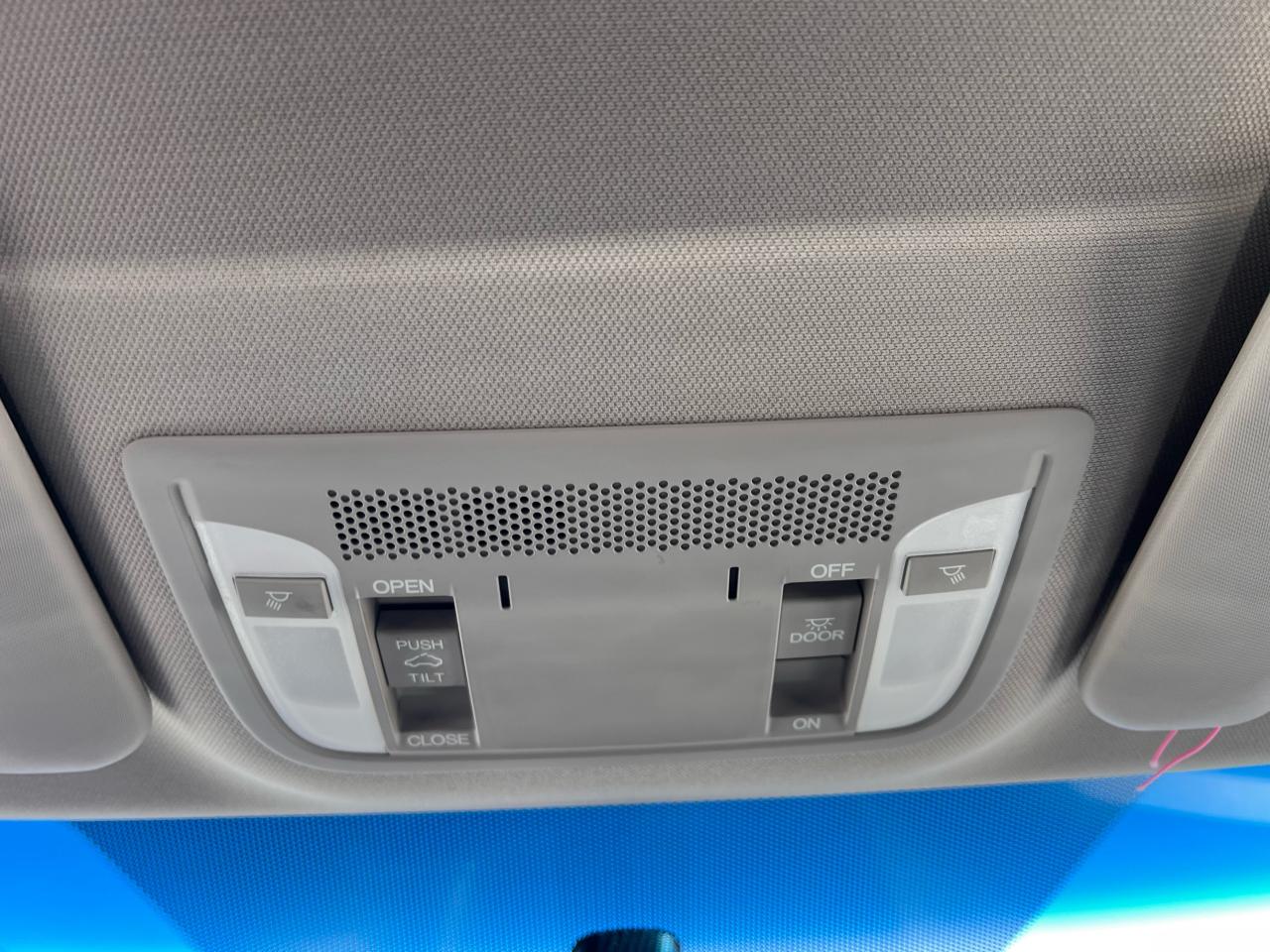 2013 Acura ILX 4dr Sdn Photo56