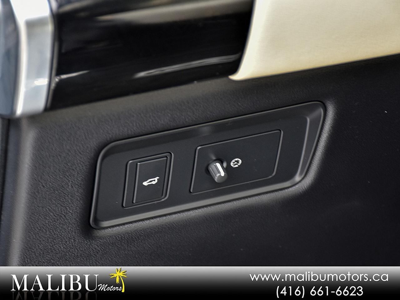 2021 Land Rover Range Rover Sport HSE Silver Photo