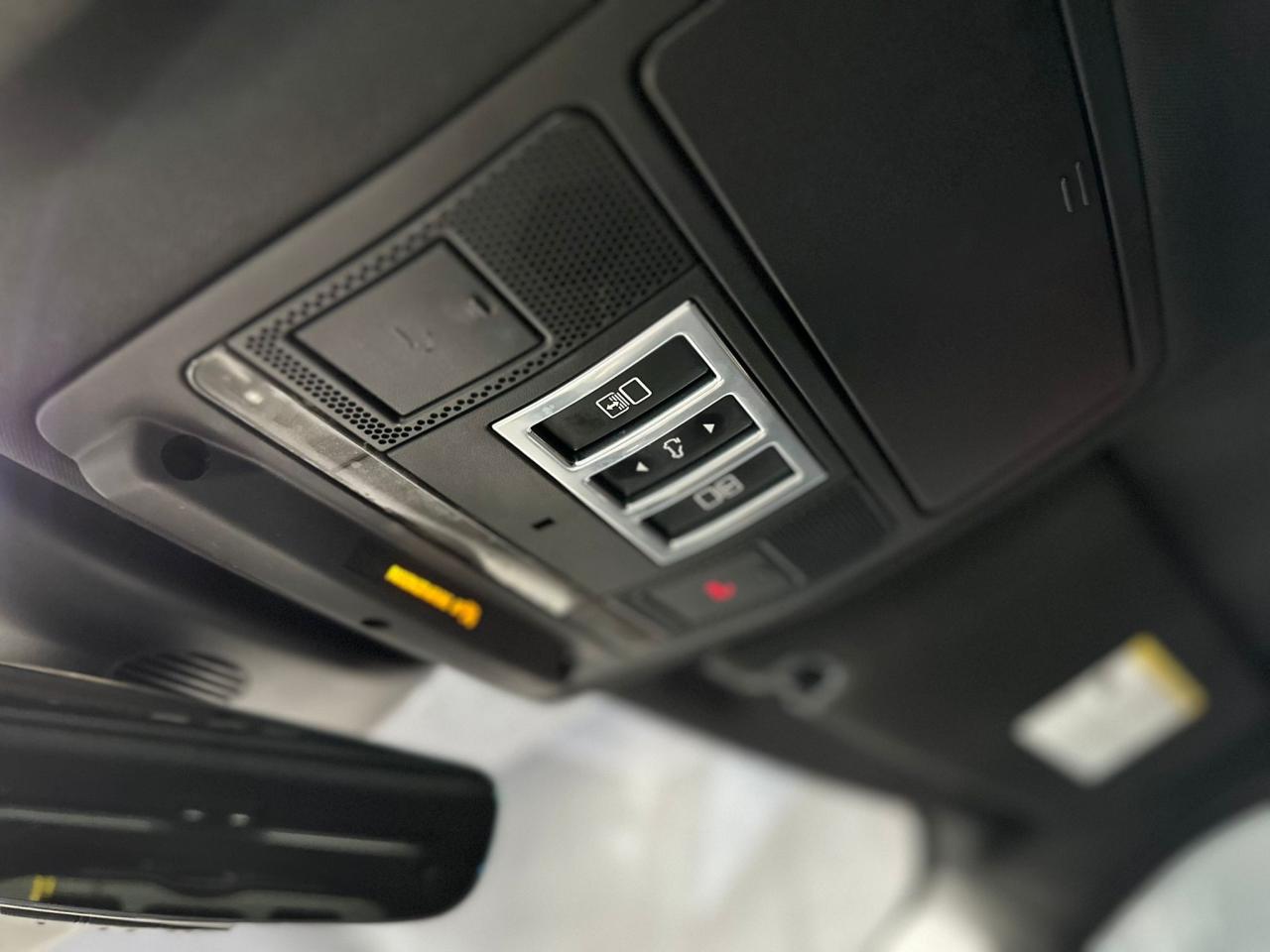 2019 Land Rover Discovery HSE - Photo #11