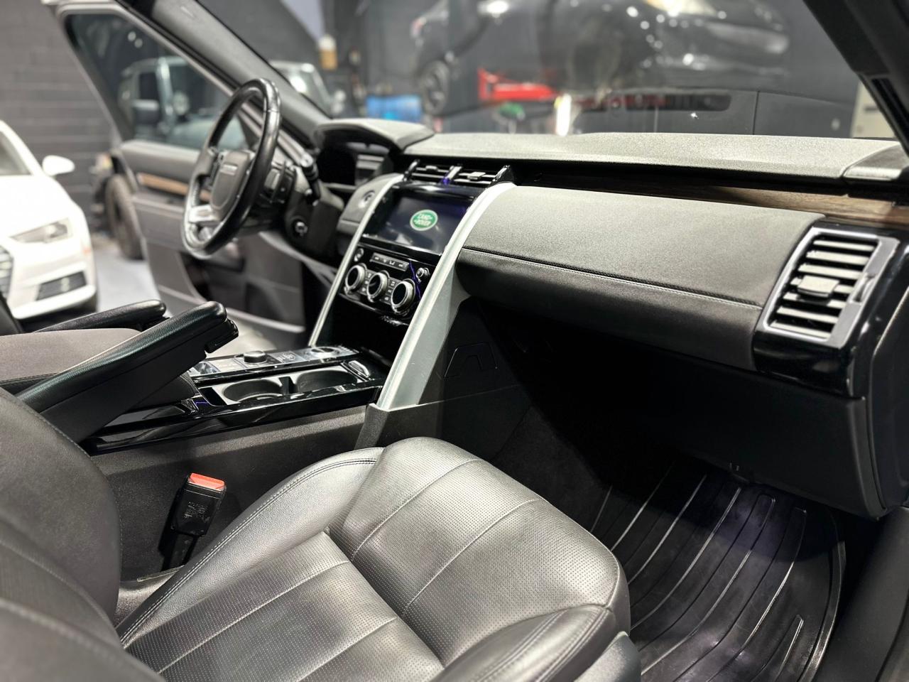 2019 Land Rover Discovery HSE - Photo #24