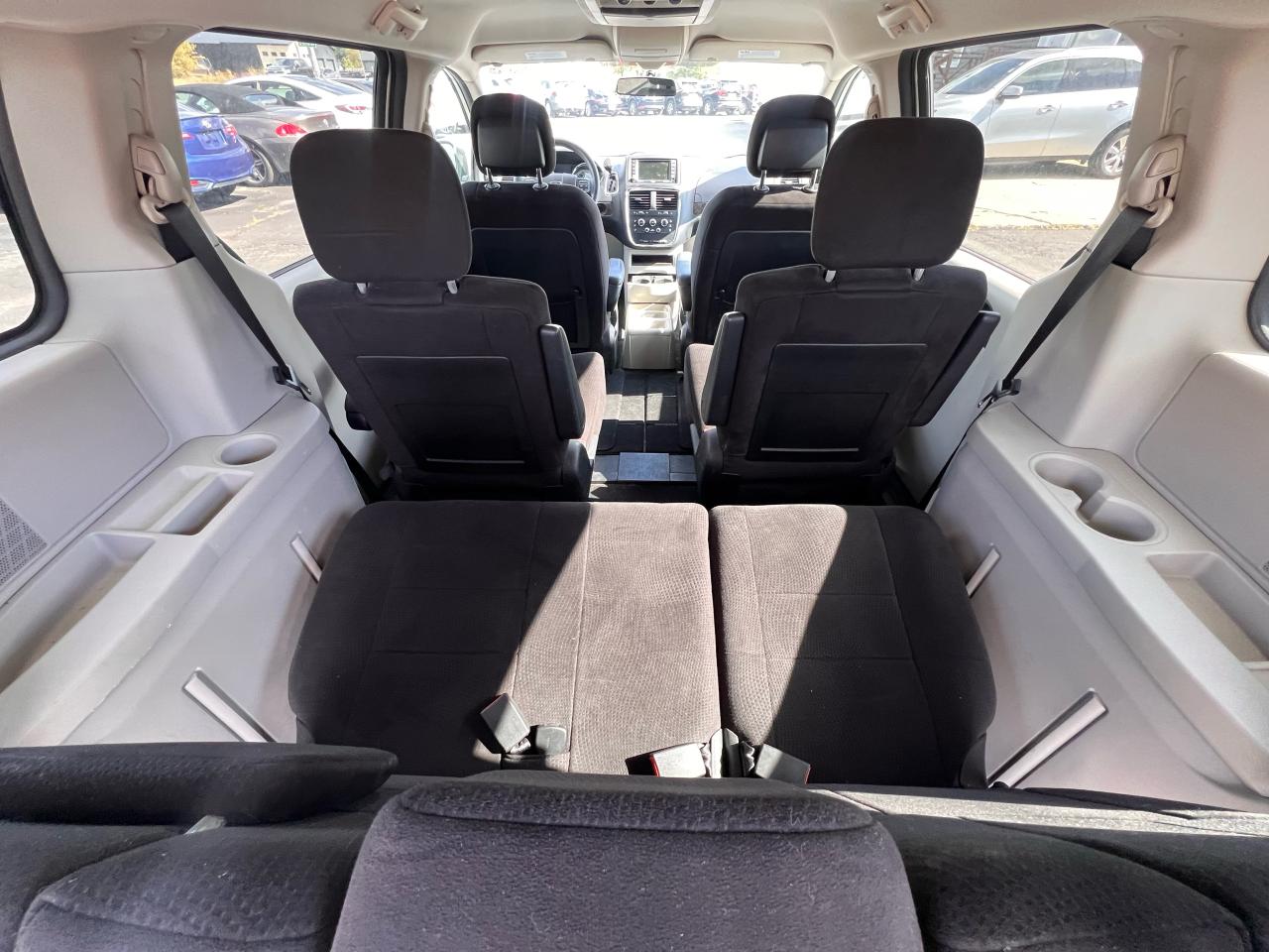 2011 Dodge Grand Caravan SXT Photo12
