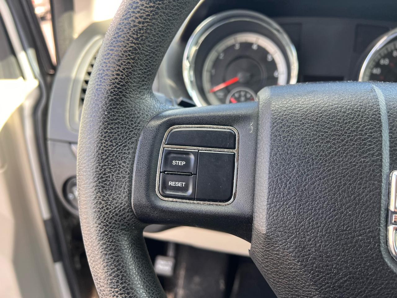 2011 Dodge Grand Caravan SXT Photo20