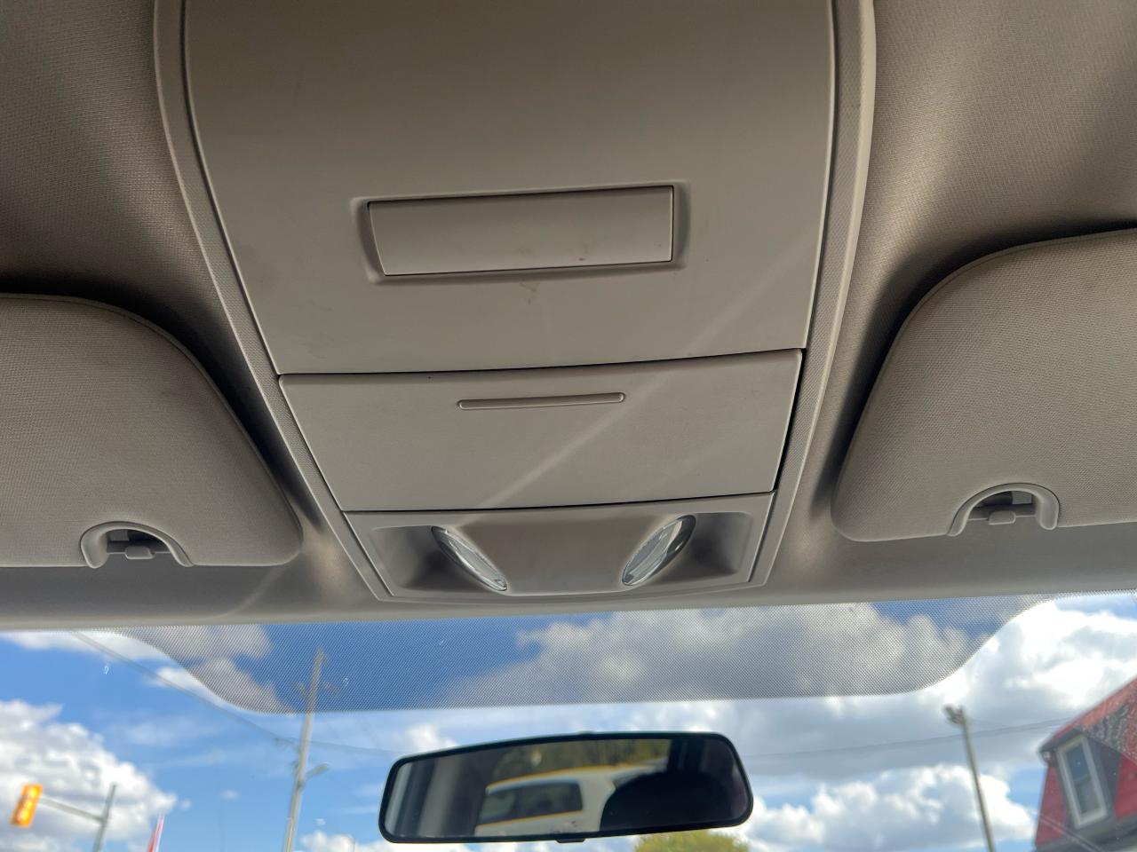 2011 Dodge Grand Caravan SXT Photo27