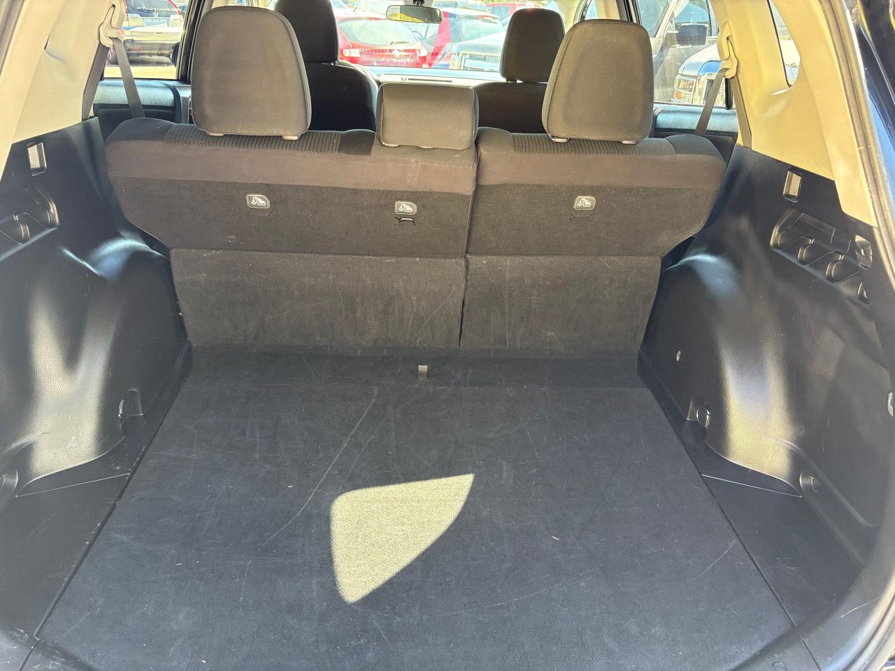 2018 Toyota RAV4 LE, ALLOYS,B/U CAM,ONE OWNER,SAFETY INCLUDED Photo