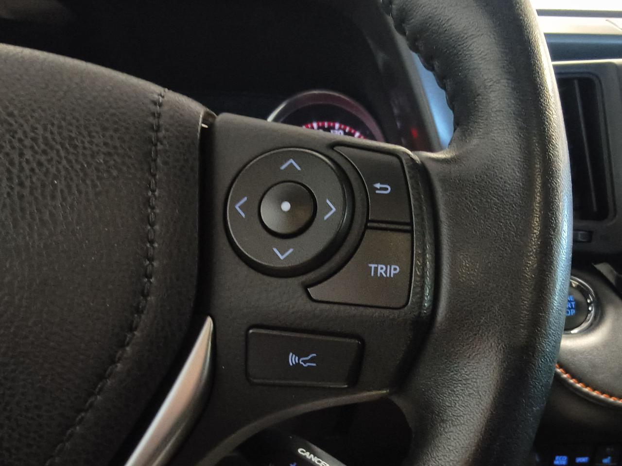 2018 Toyota RAV4 se Photo0