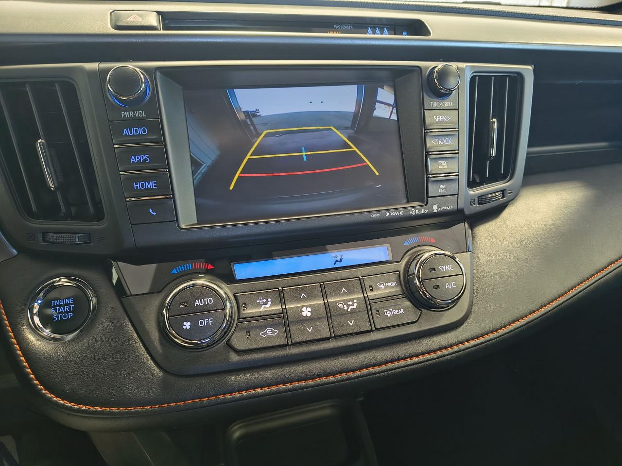 2018 Toyota RAV4 se Photo0