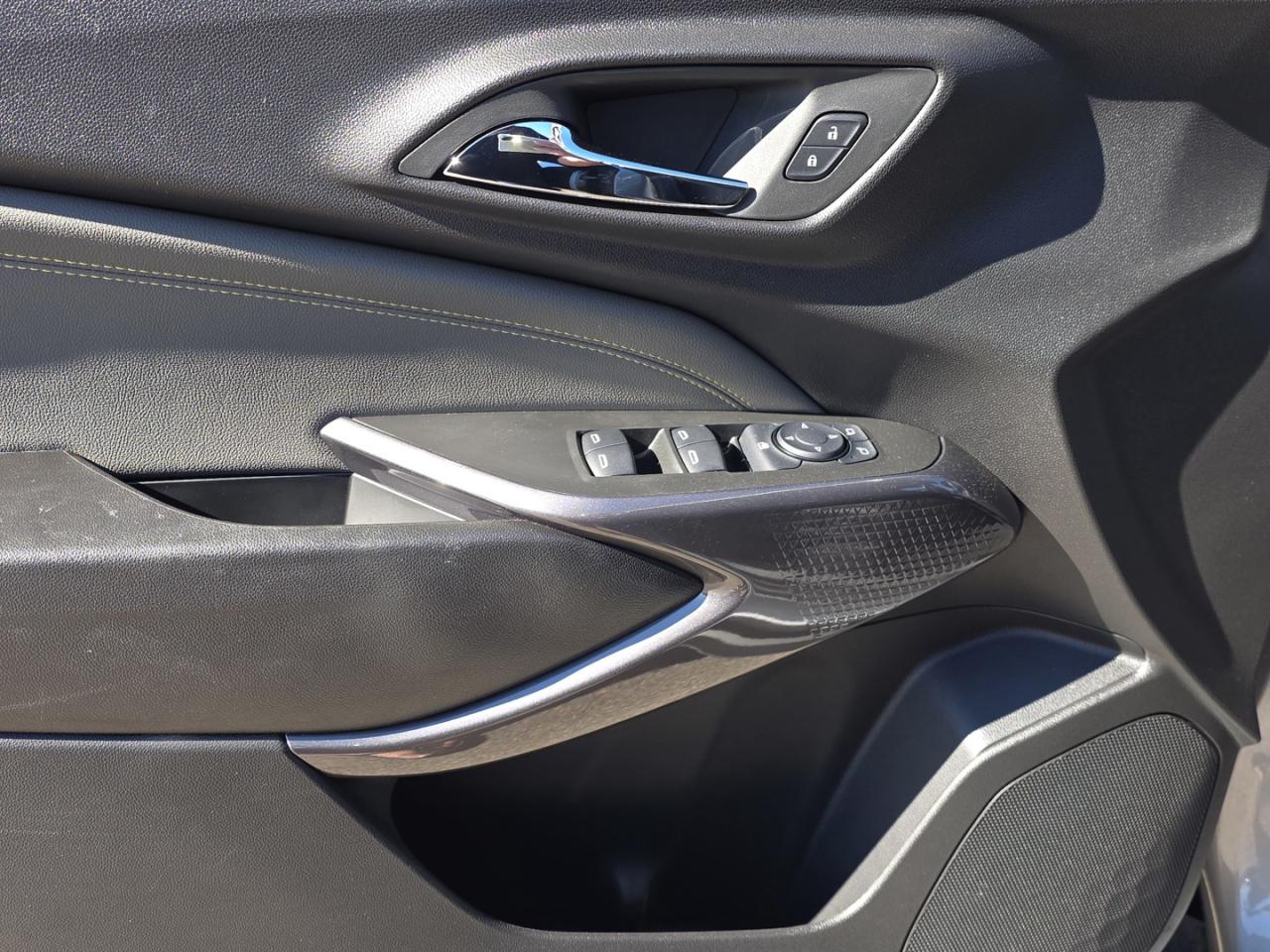 2025 Chevrolet Trax ACTIV - Photo #11