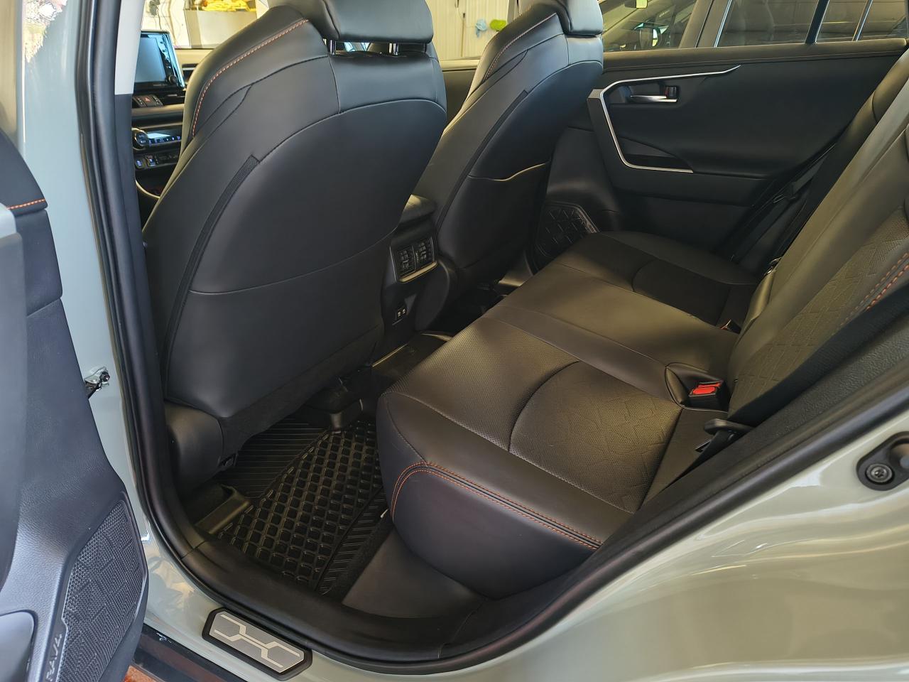 2021 Toyota RAV4 TRAIL Photo0
