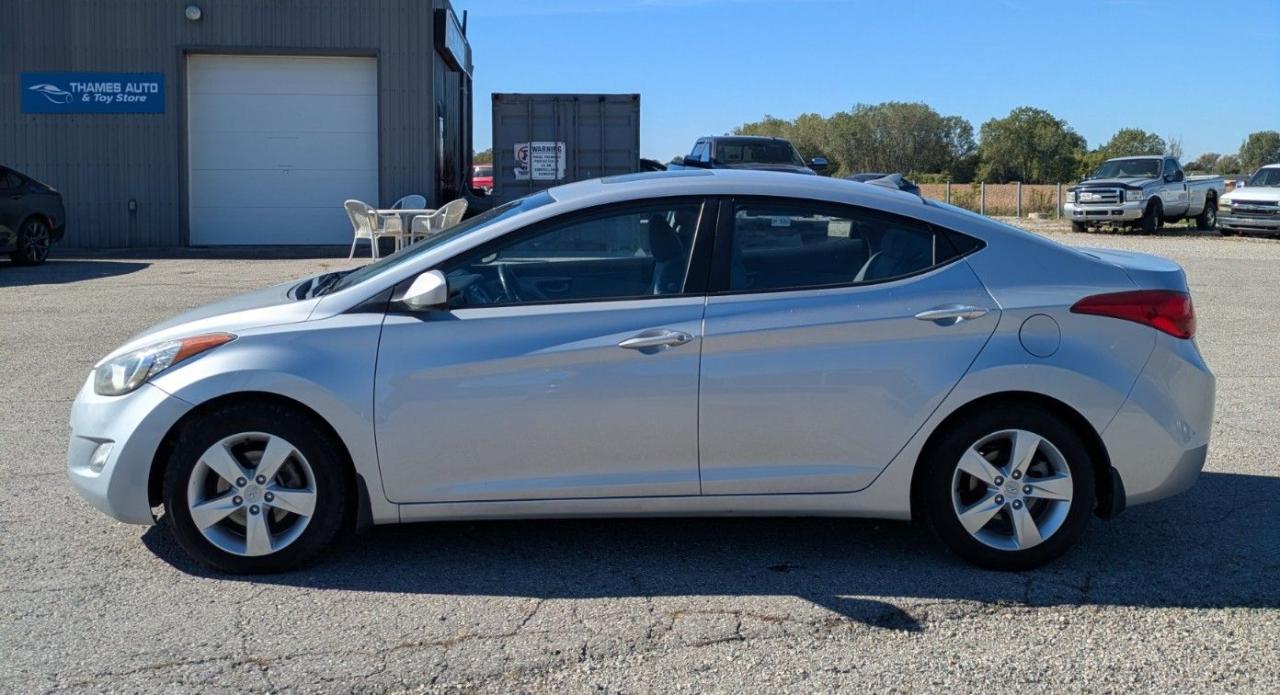 2012 Hyundai Elantra 4dr Sdn Auto GLS - Photo #2