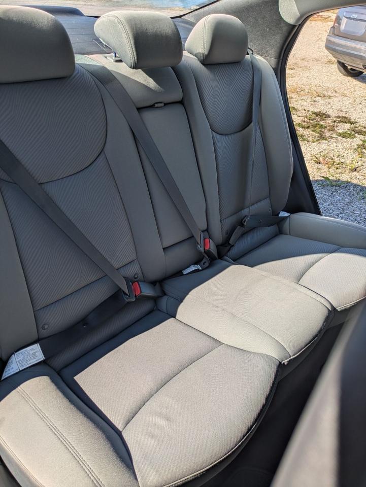 2012 Hyundai Elantra 4dr Sdn Auto GLS - Photo #15