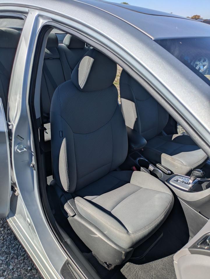 2012 Hyundai Elantra 4dr Sdn Auto GLS - Photo #17
