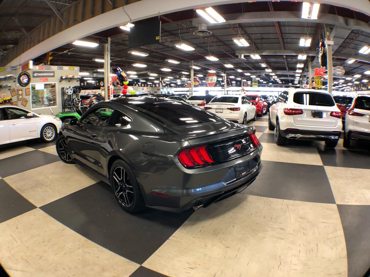 2018 Ford Mustang EcoBoost FASTBACK PREMIUM RED LEATHER NAV CAMERA Photo4