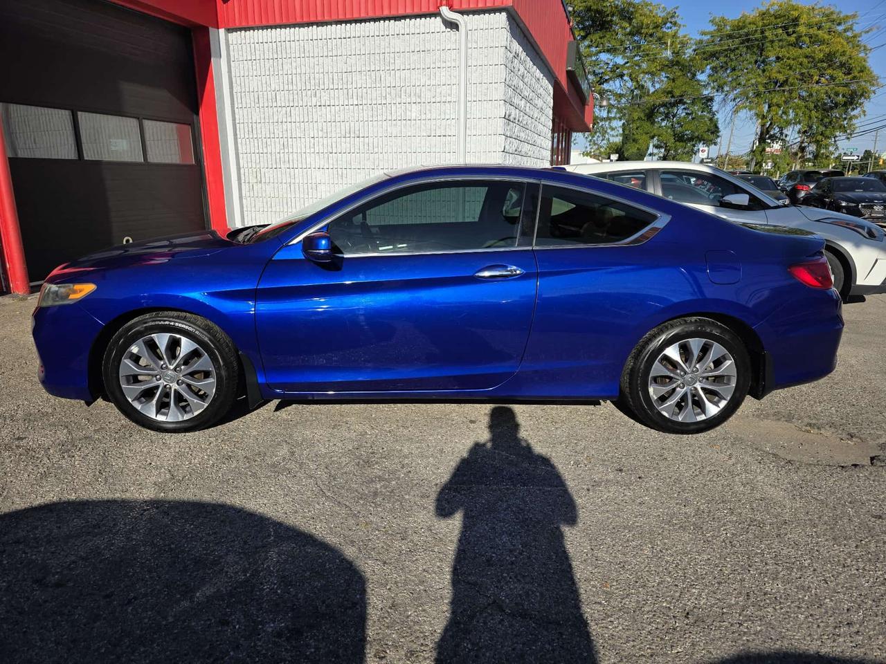 2014 Honda Accord EX-L Coupe w/Navi Photo2
