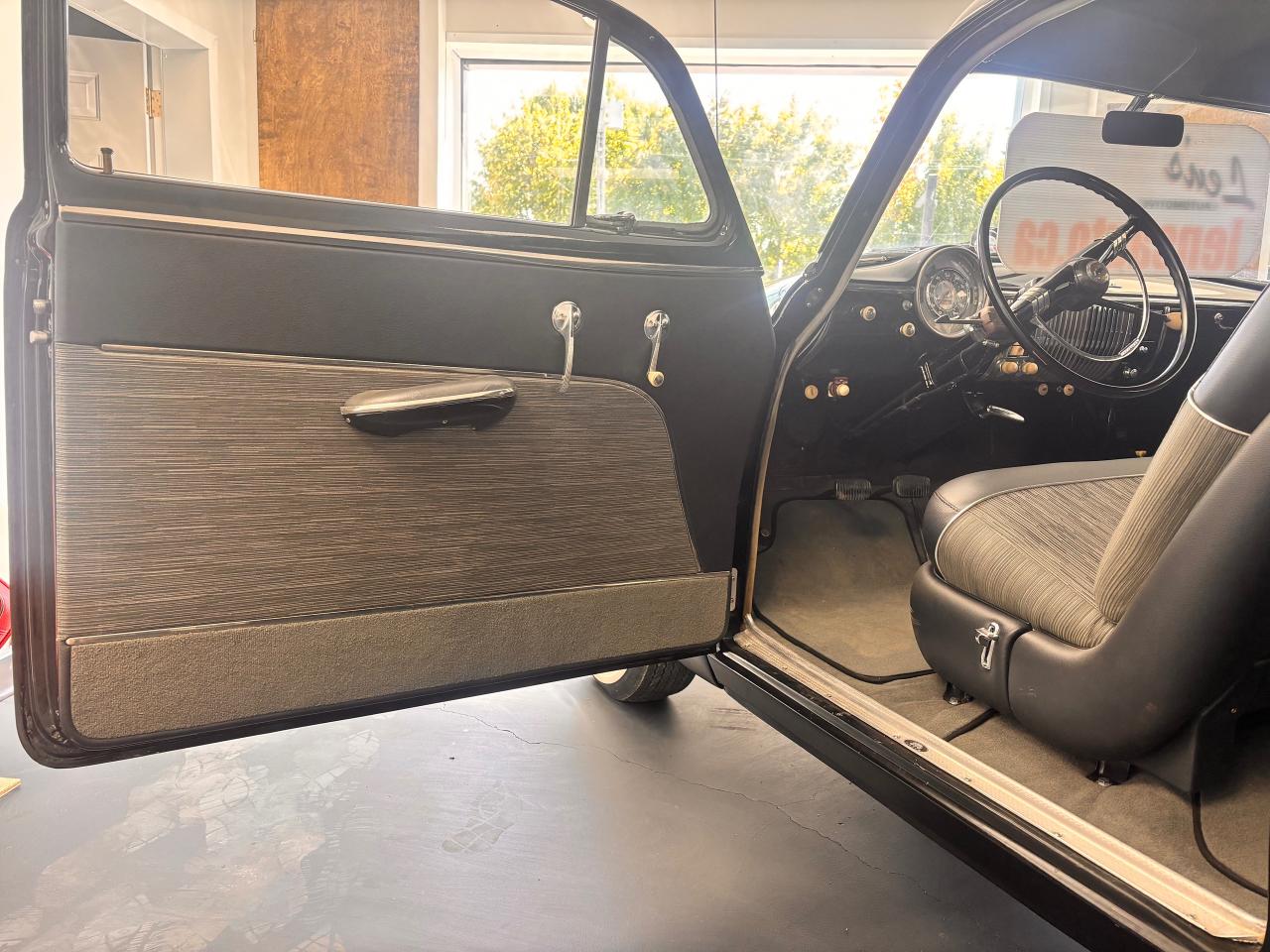 1949 Chevrolet 200 CHEVROLET 100, COMPLETELY RESTORED, TRADES AVAB