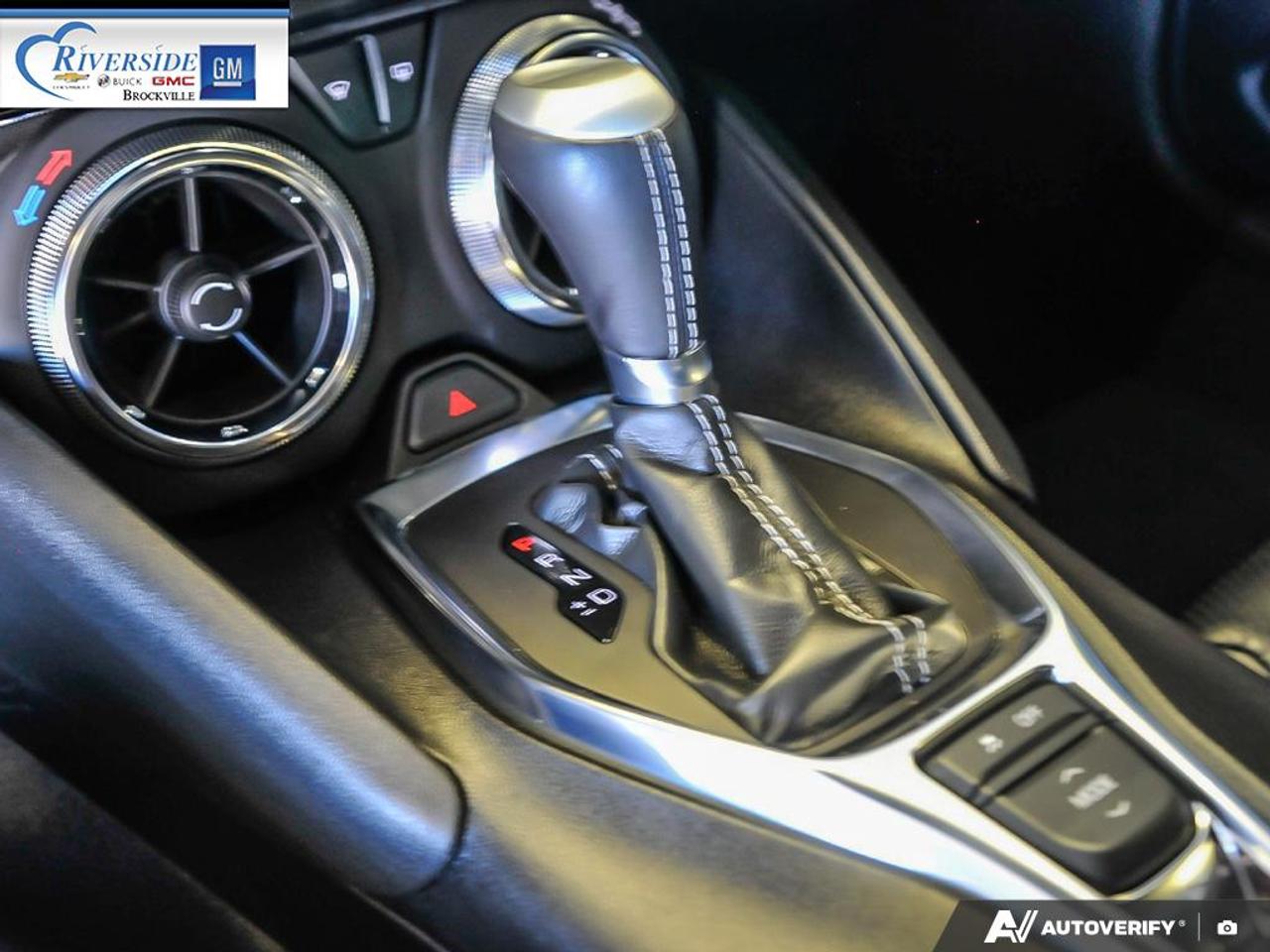 2022 Chevrolet Camaro LT1 Photo