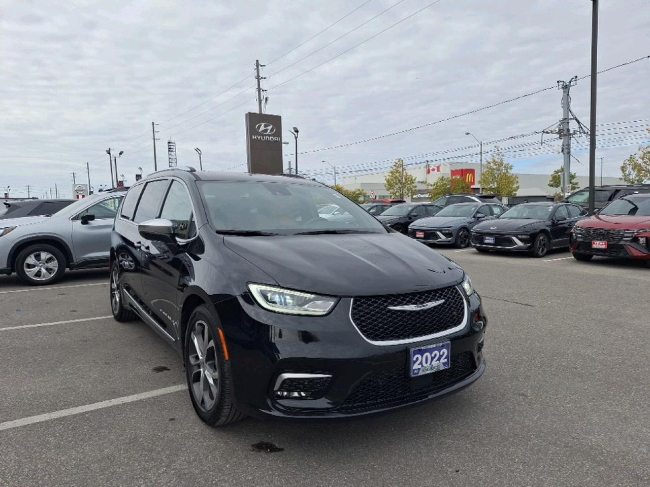 2022 Chrysler Pacifica Pinnacle Photo