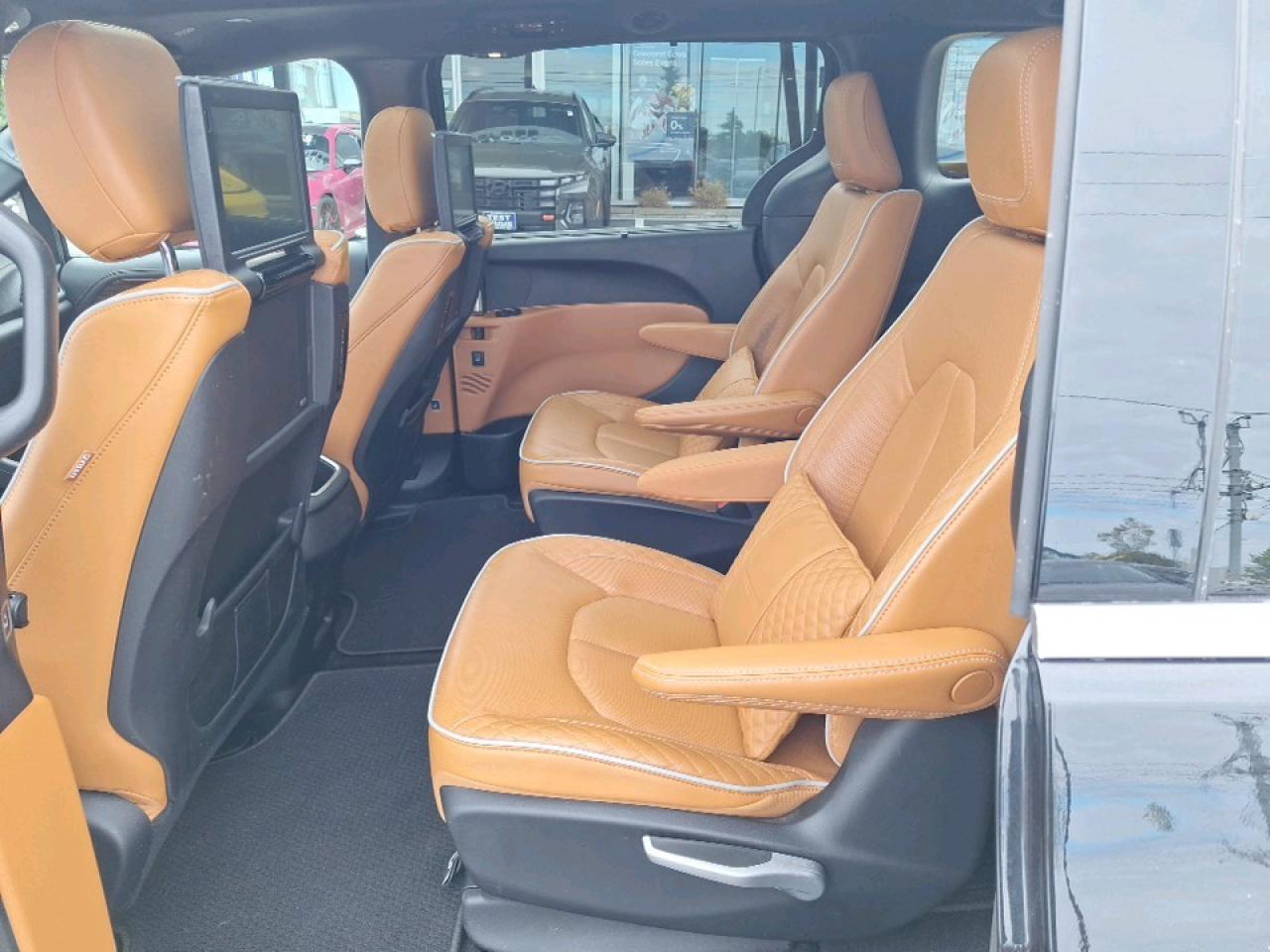 2022 Chrysler Pacifica Pinnacle Photo