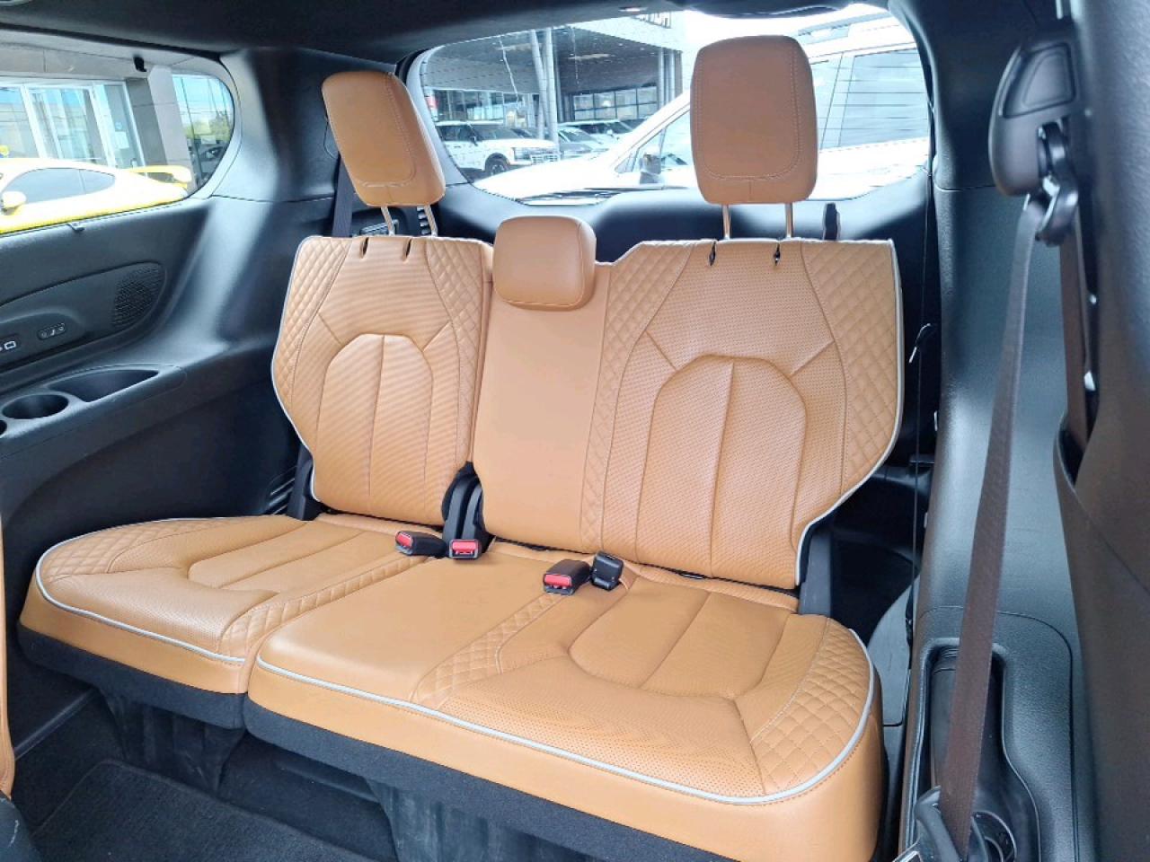 2022 Chrysler Pacifica Pinnacle Photo