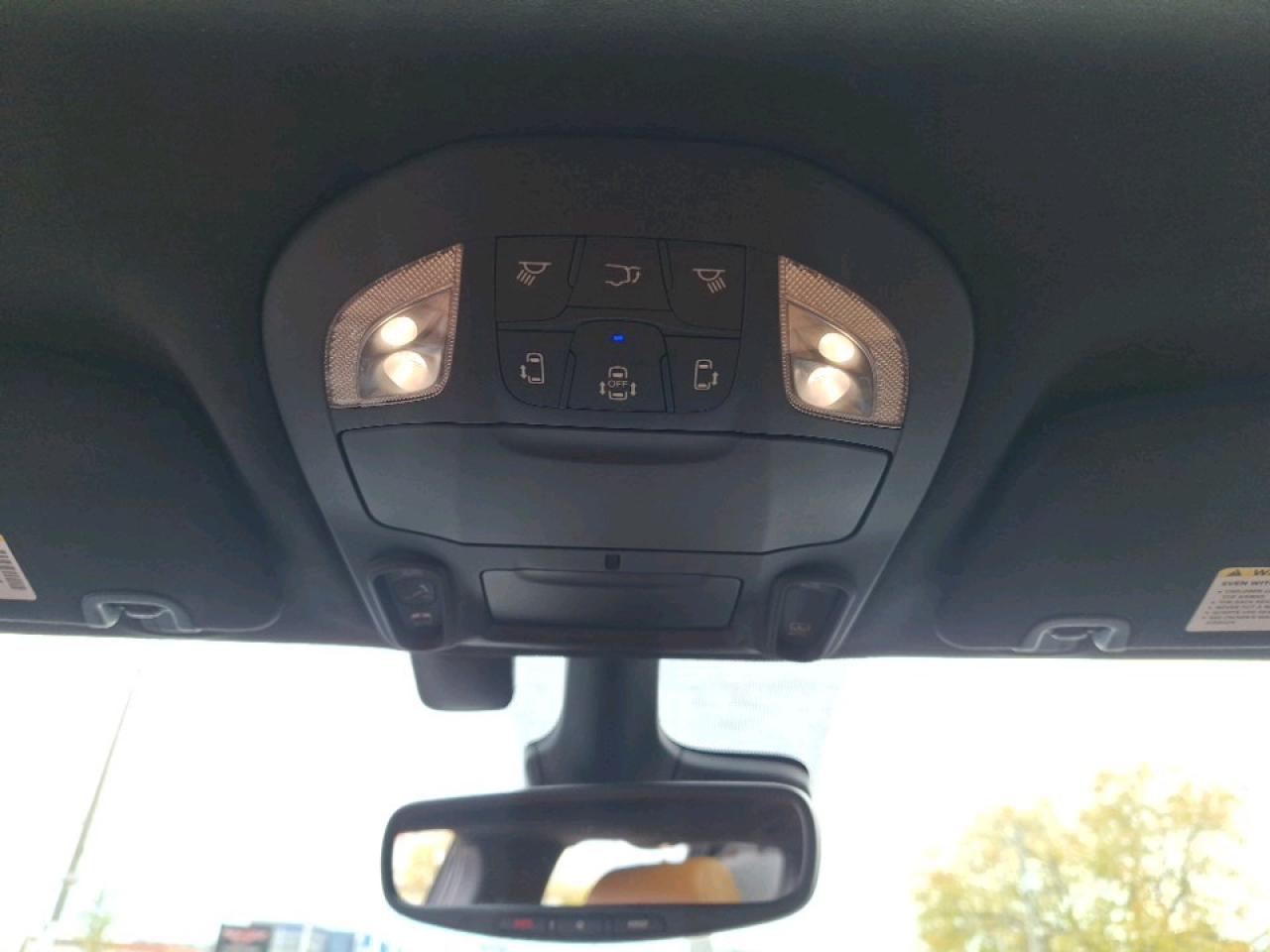 2022 Chrysler Pacifica Pinnacle Photo