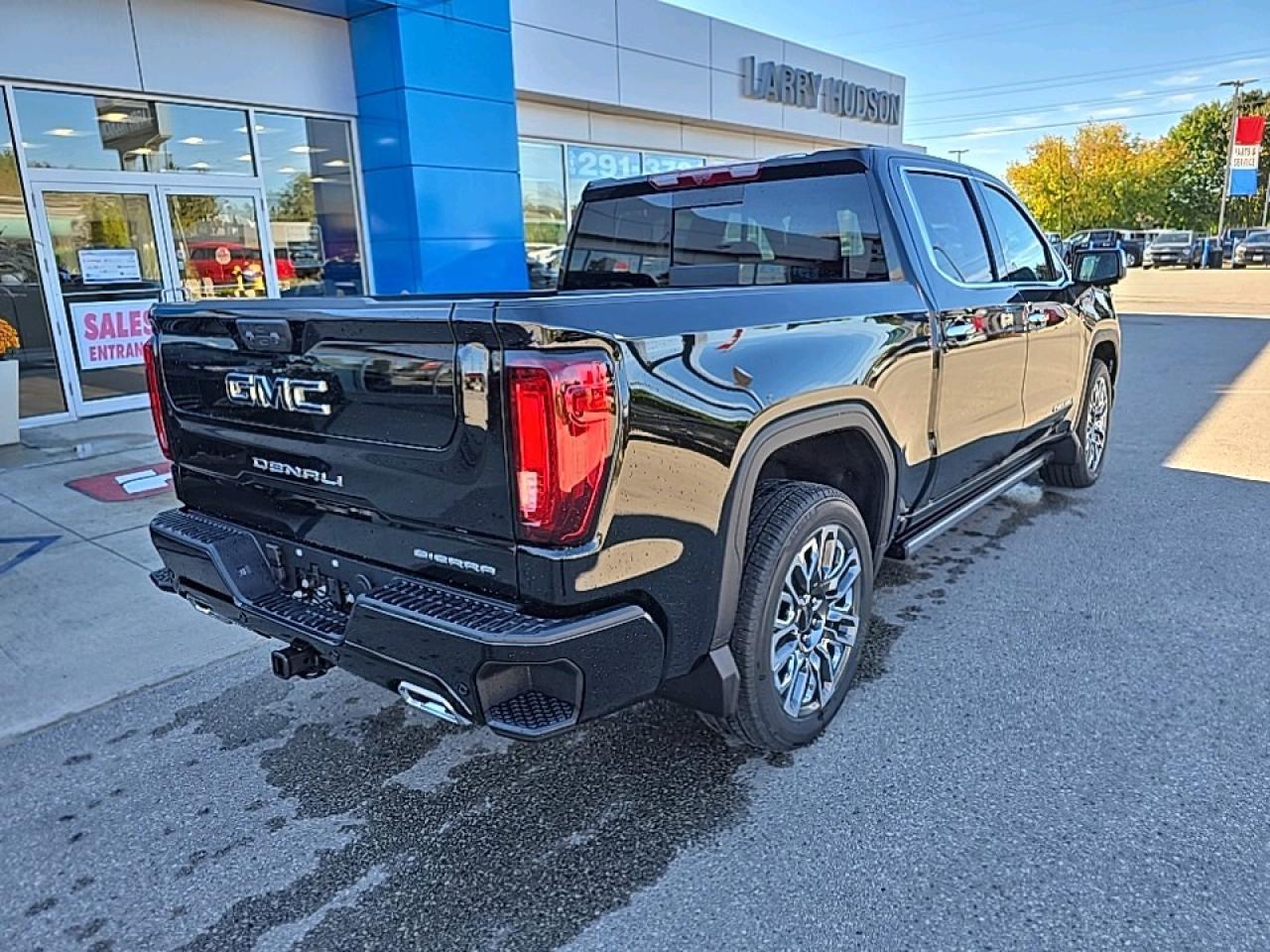 2026 GMC Sierra 1500 Denali Ultimate Photo2
