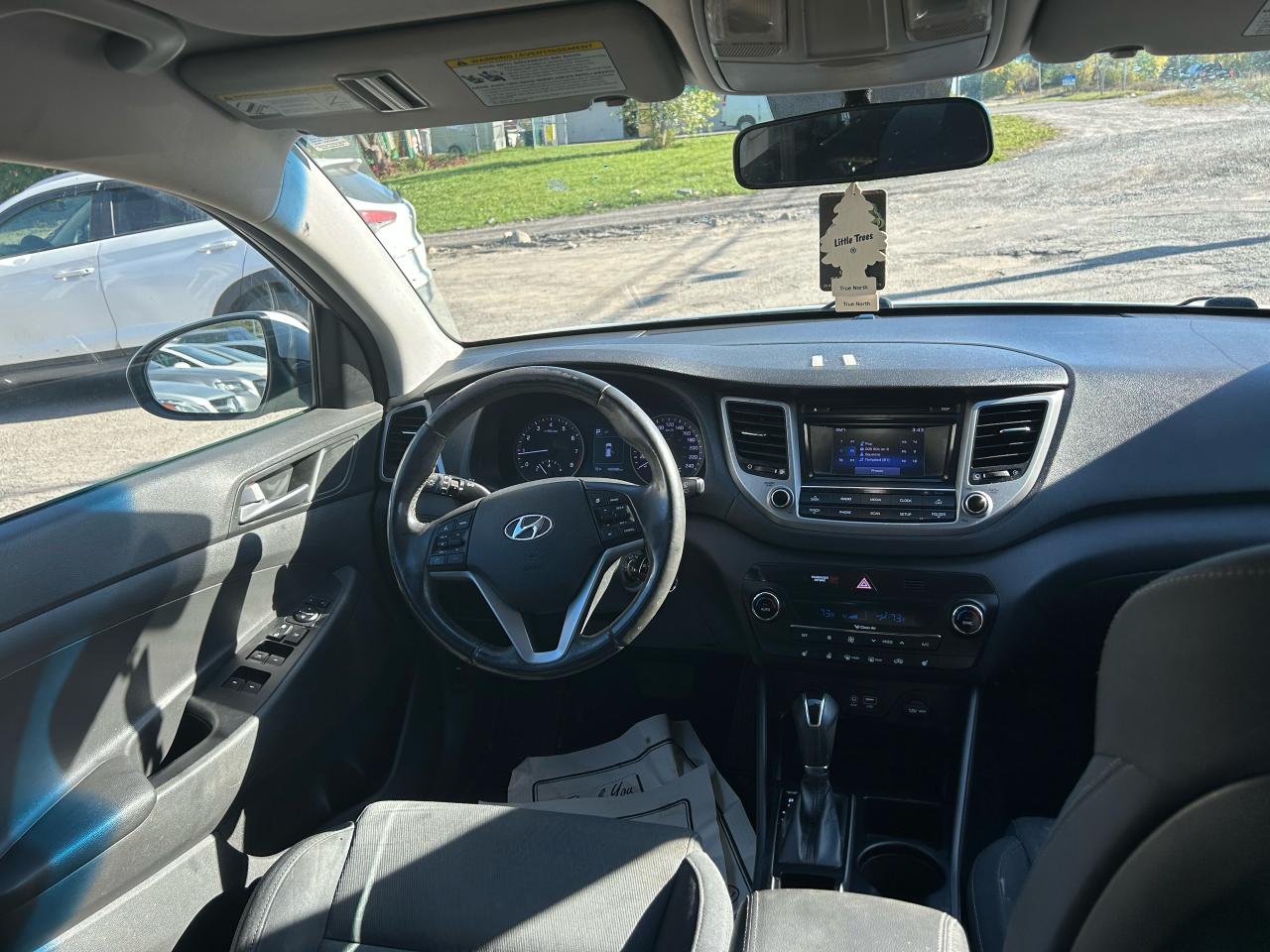 2016 Hyundai Tucson Premium - Photo #9