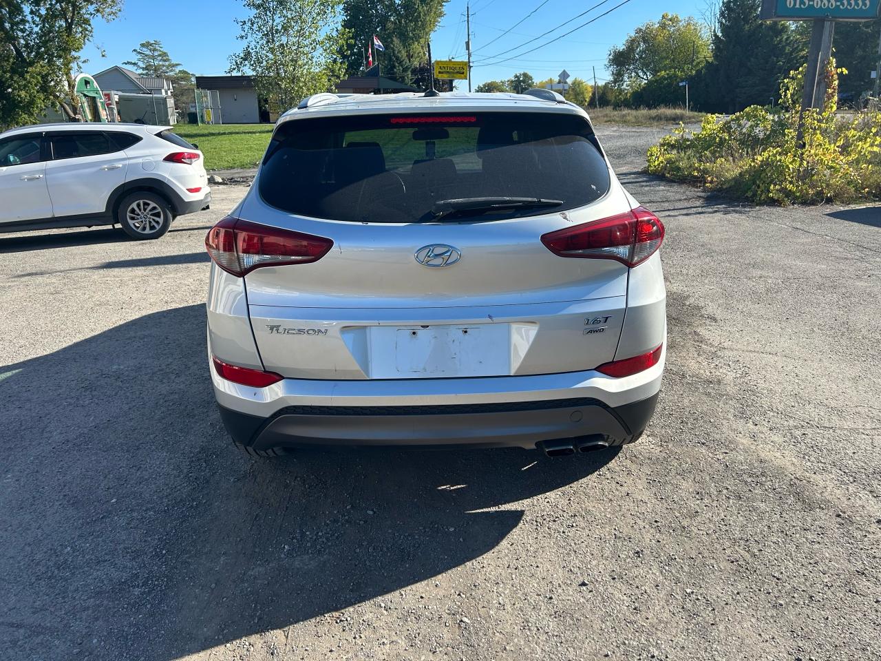 2016 Hyundai Tucson Premium - Photo #5