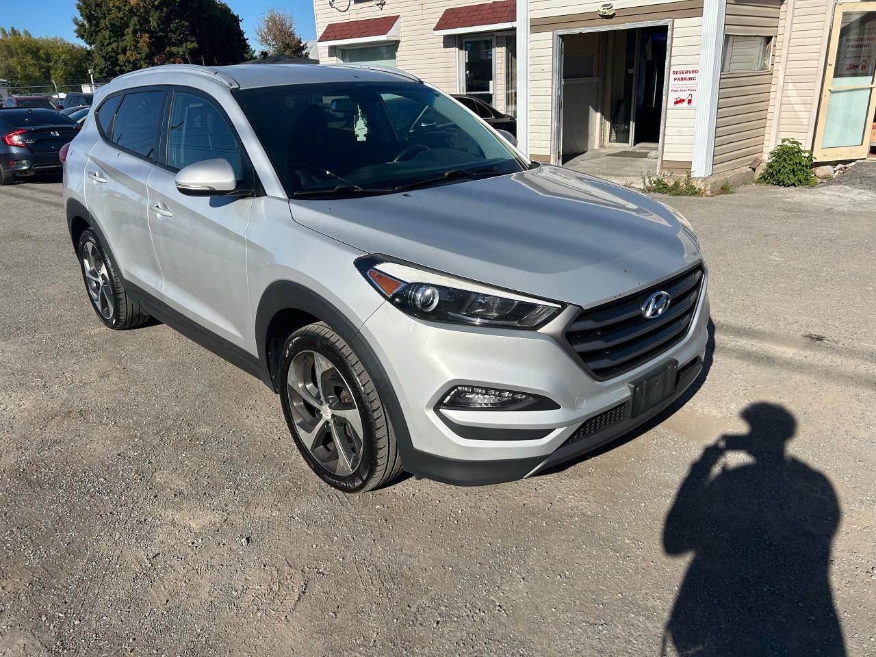 2016 Hyundai Tucson Premium - Photo #2