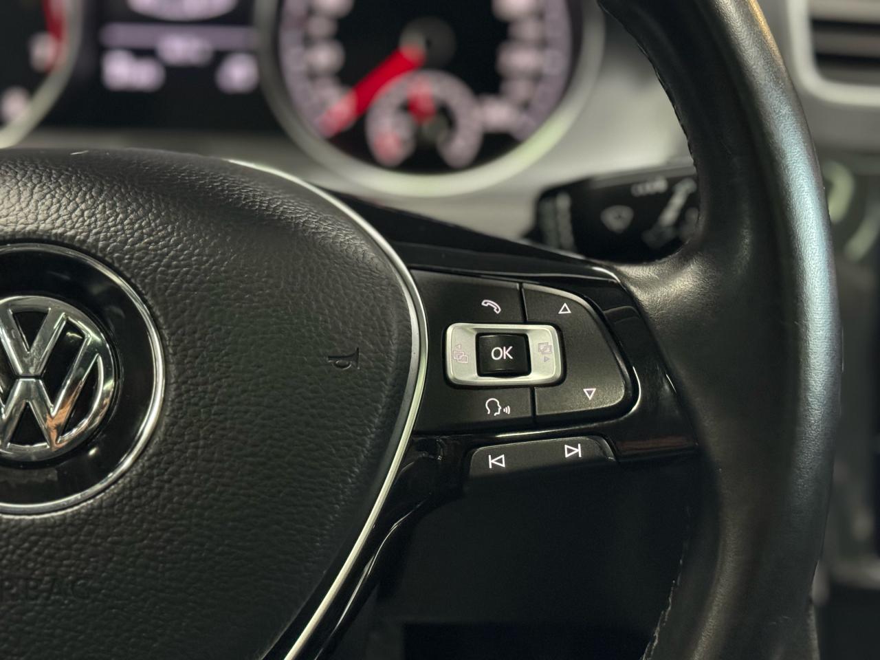 2018 Volkswagen Golf SportWagen AWD|CARPLAY|PANO|LEATHER|CLEAN CARFAX| - Photo #12