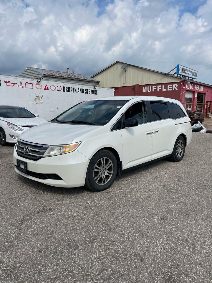 2012 Honda Odyssey EX - Photo #4