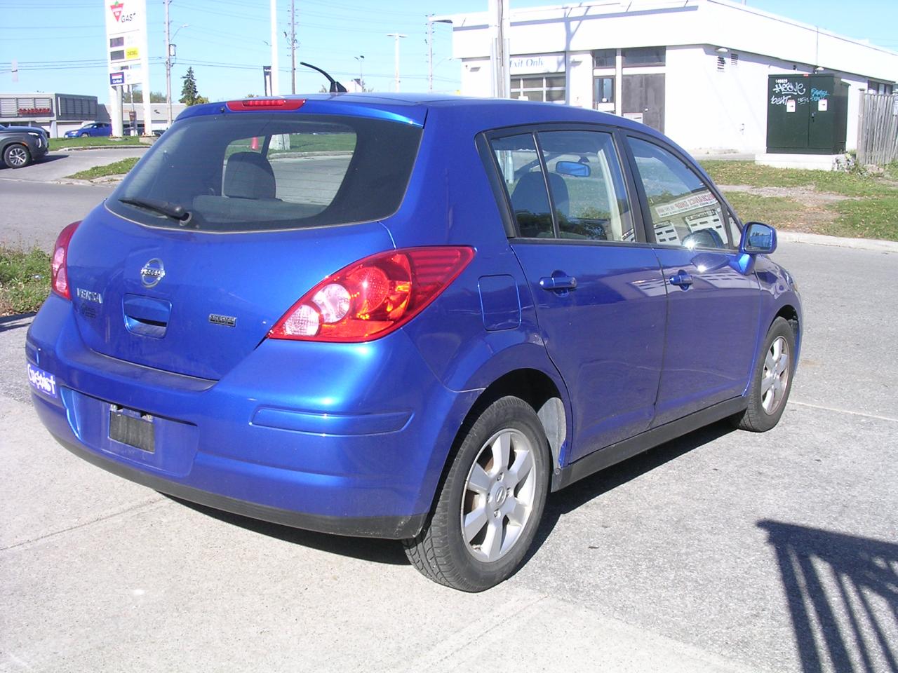 2012 Nissan Versa 5dr HB Auto 1.8 S - Photo #3