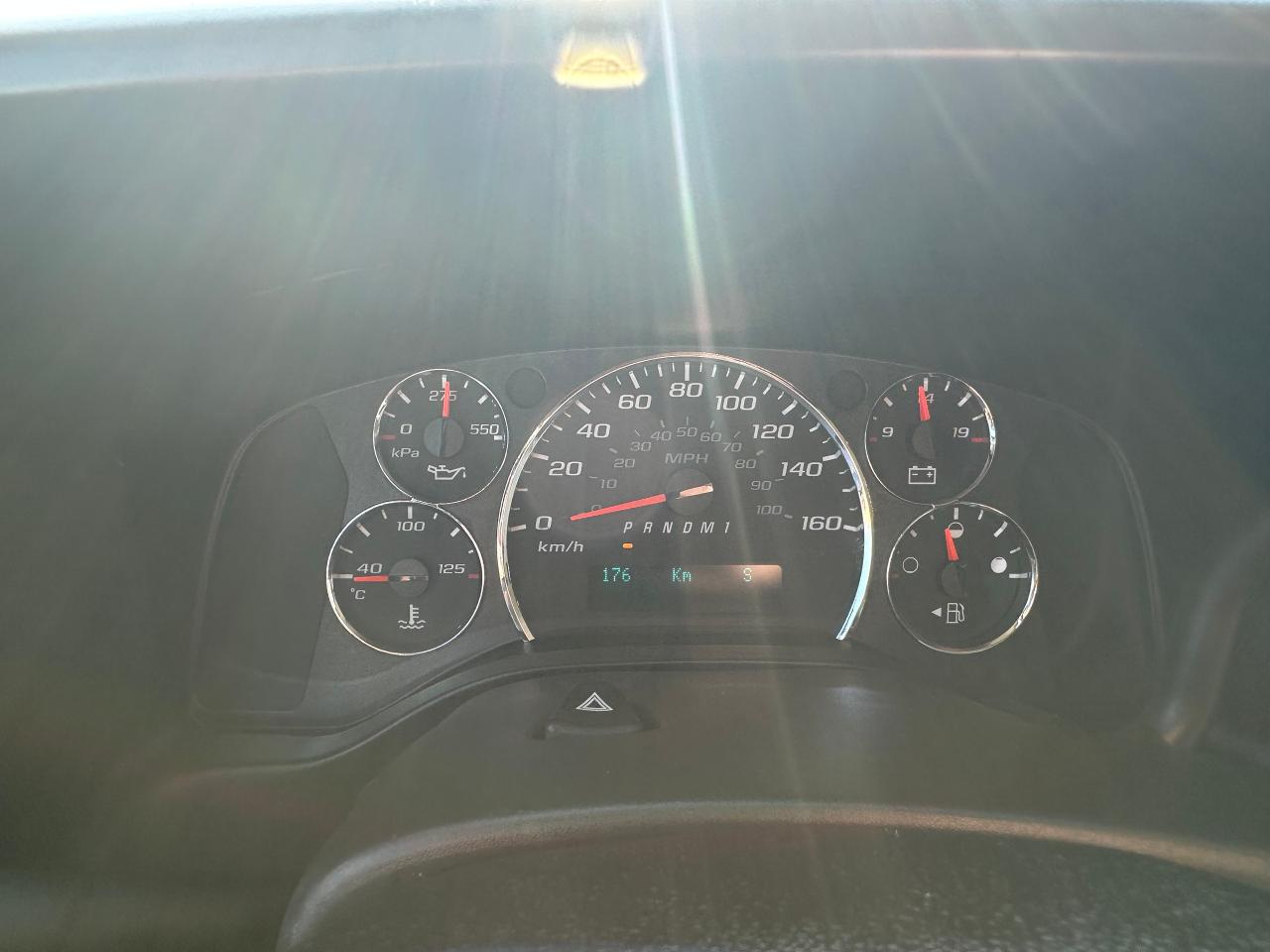 2016 Chevrolet Express LT Photo5