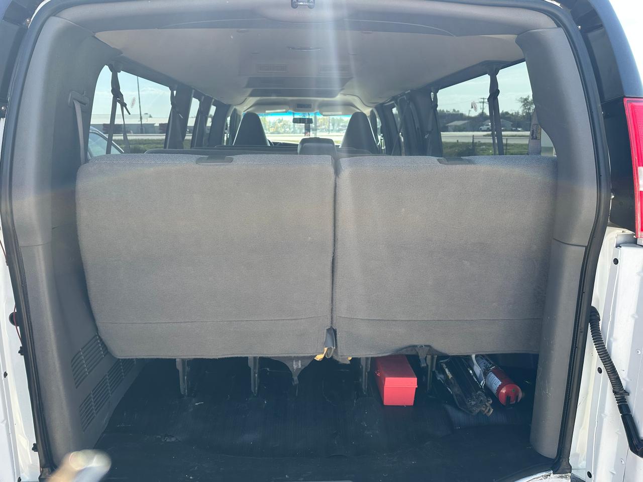 2016 Chevrolet Express LT Photo5