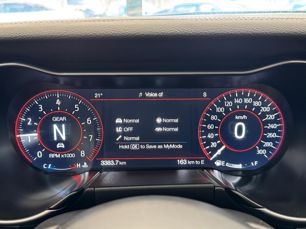 2022 Ford Mustang 5.0L V8 Mach 1 Fastback+6 Speed *ONLY 3000 KMS** - Photo #16