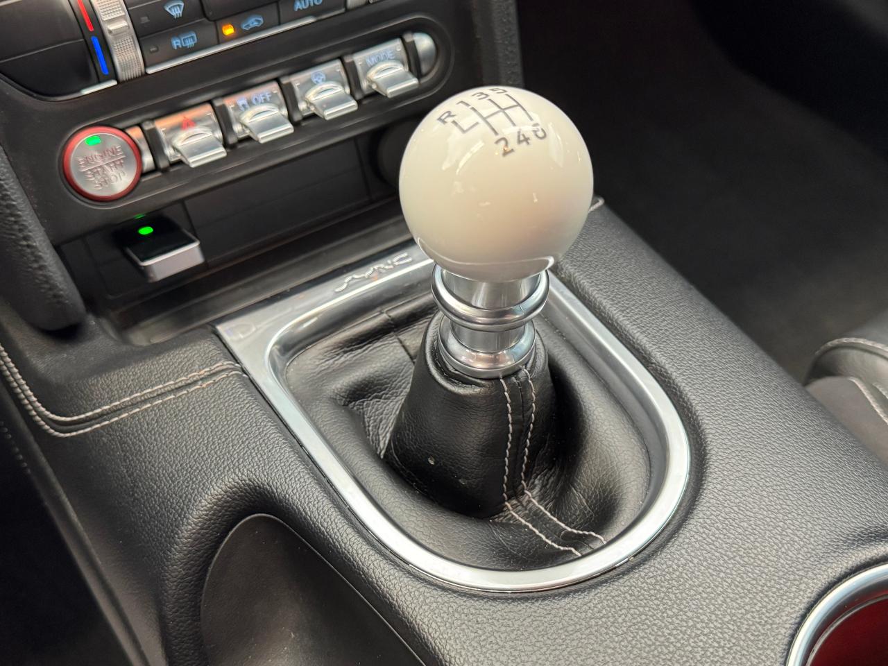 2022 Ford Mustang 5.0L V8 Mach 1 Fastback+6 Speed *ONLY 3000 KMS** - Photo #38