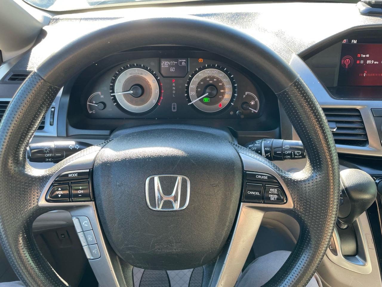 2014 Honda Odyssey EX - Photo #9