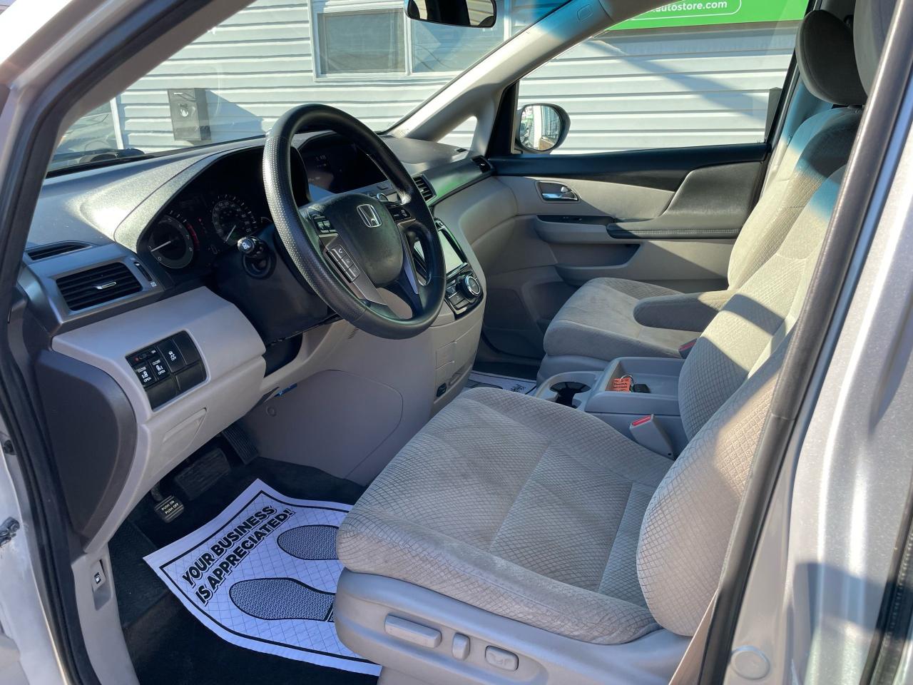 2014 Honda Odyssey EX - Photo #7