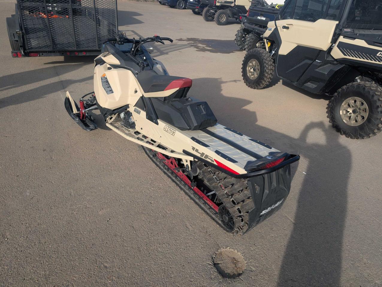 2024 Ski-Doo Backcountry X 146  - Photo #3