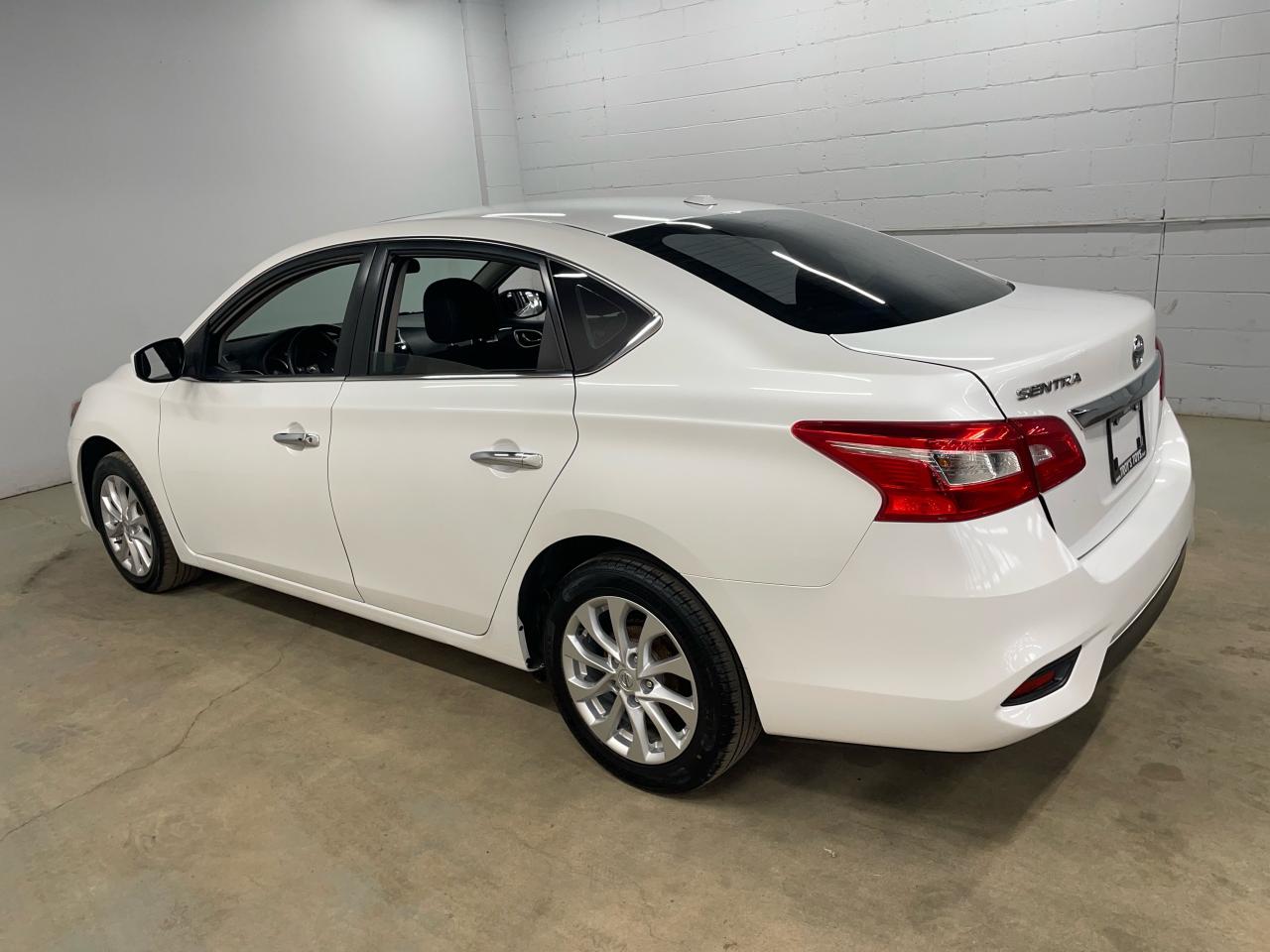 2019 Nissan Sentra SV Photo4