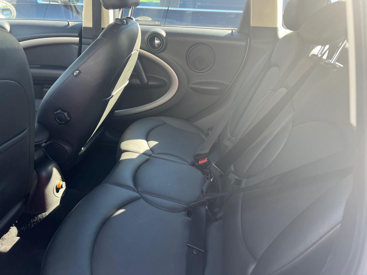 2013 MINI Cooper Countryman  Photo3