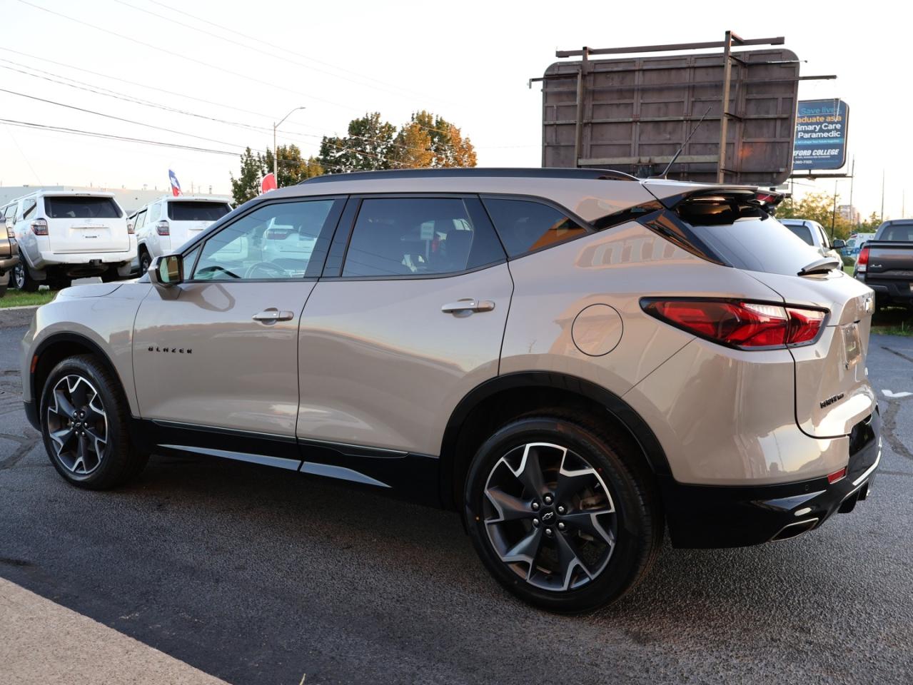 2021 Chevrolet Blazer V6 RS AWD CERTIFIED *ACCIDENT FREE* CAMERA NAV BLUETOOTH LEATHER HEATED SEATS CRUISE ALLOYS - Photo #5