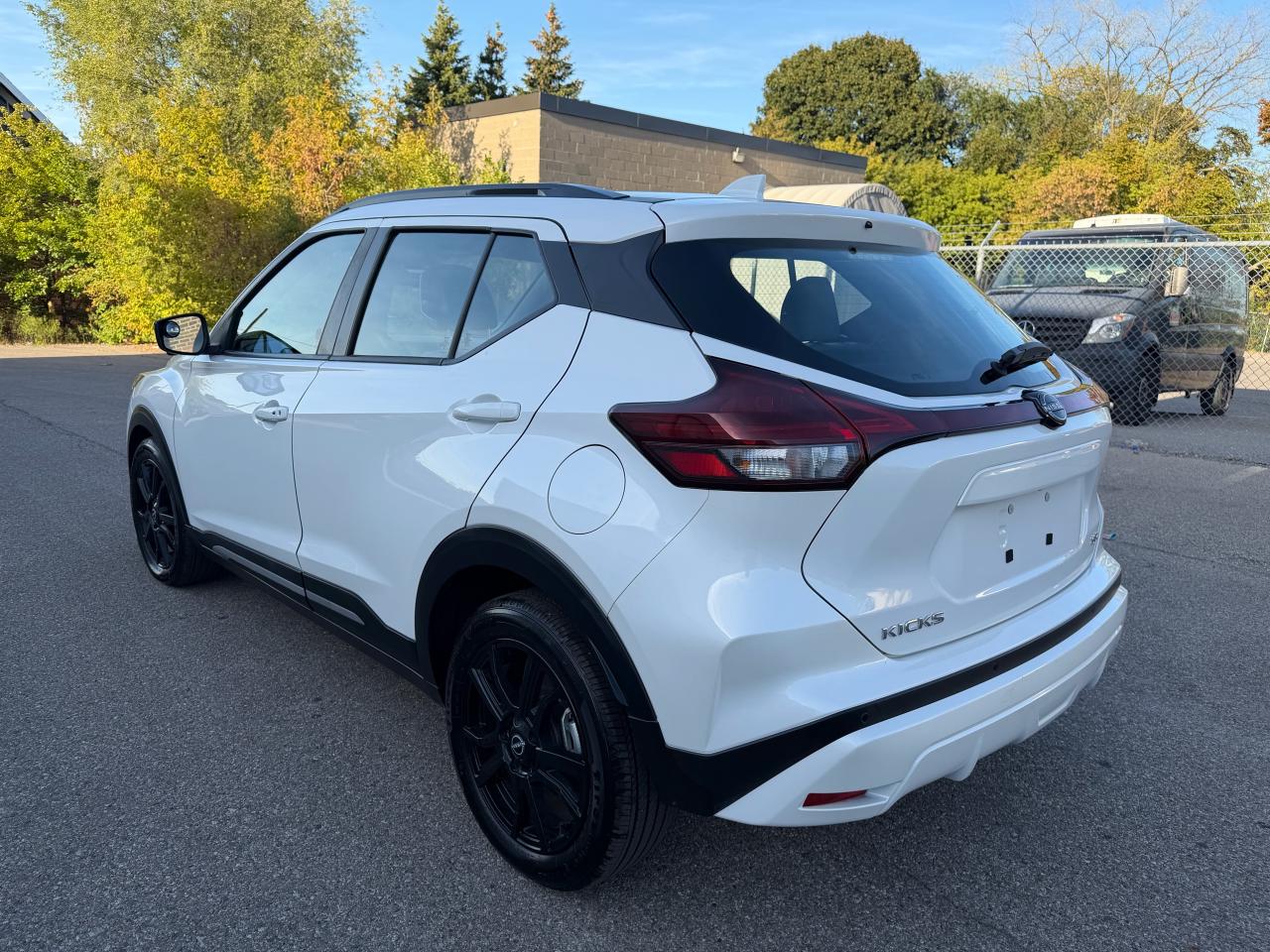 2024 Nissan Kicks SR - Photo #7