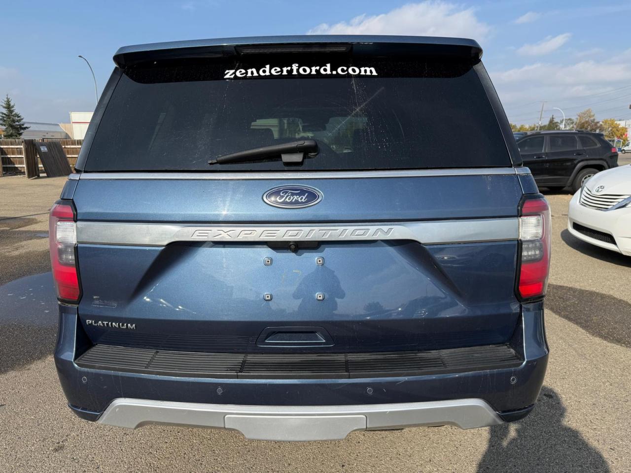 2020 Ford Expedition Platinum 4WD | ALL CREDIT ACCEPTED!! - Photo #6